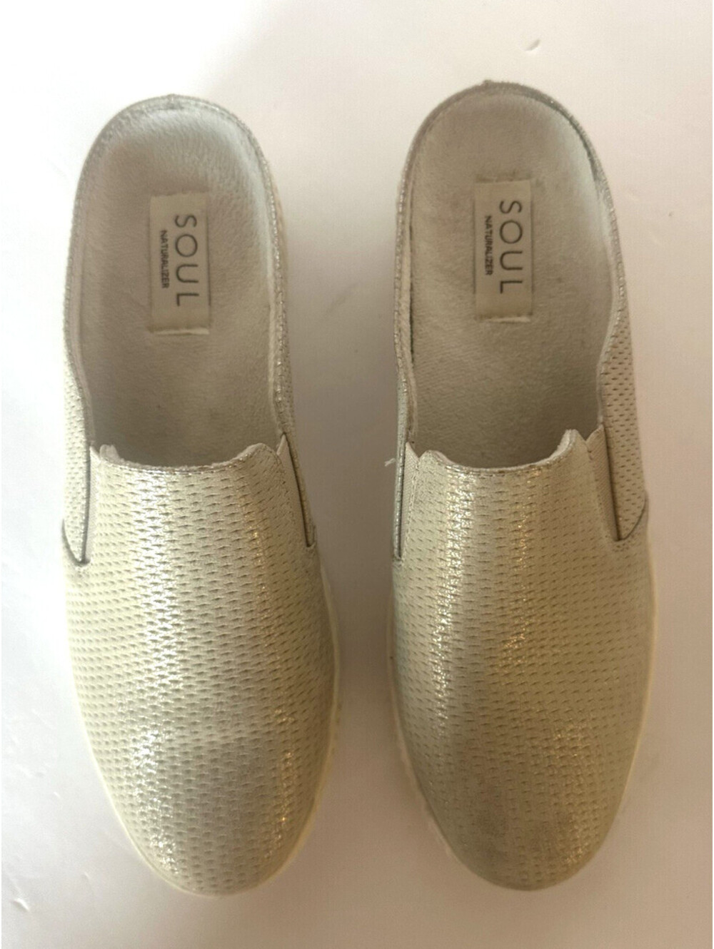 Women’s Soul Naturalizer Gold Truly Mule Sneakers Size 8.5 M - Picture 7 of 7